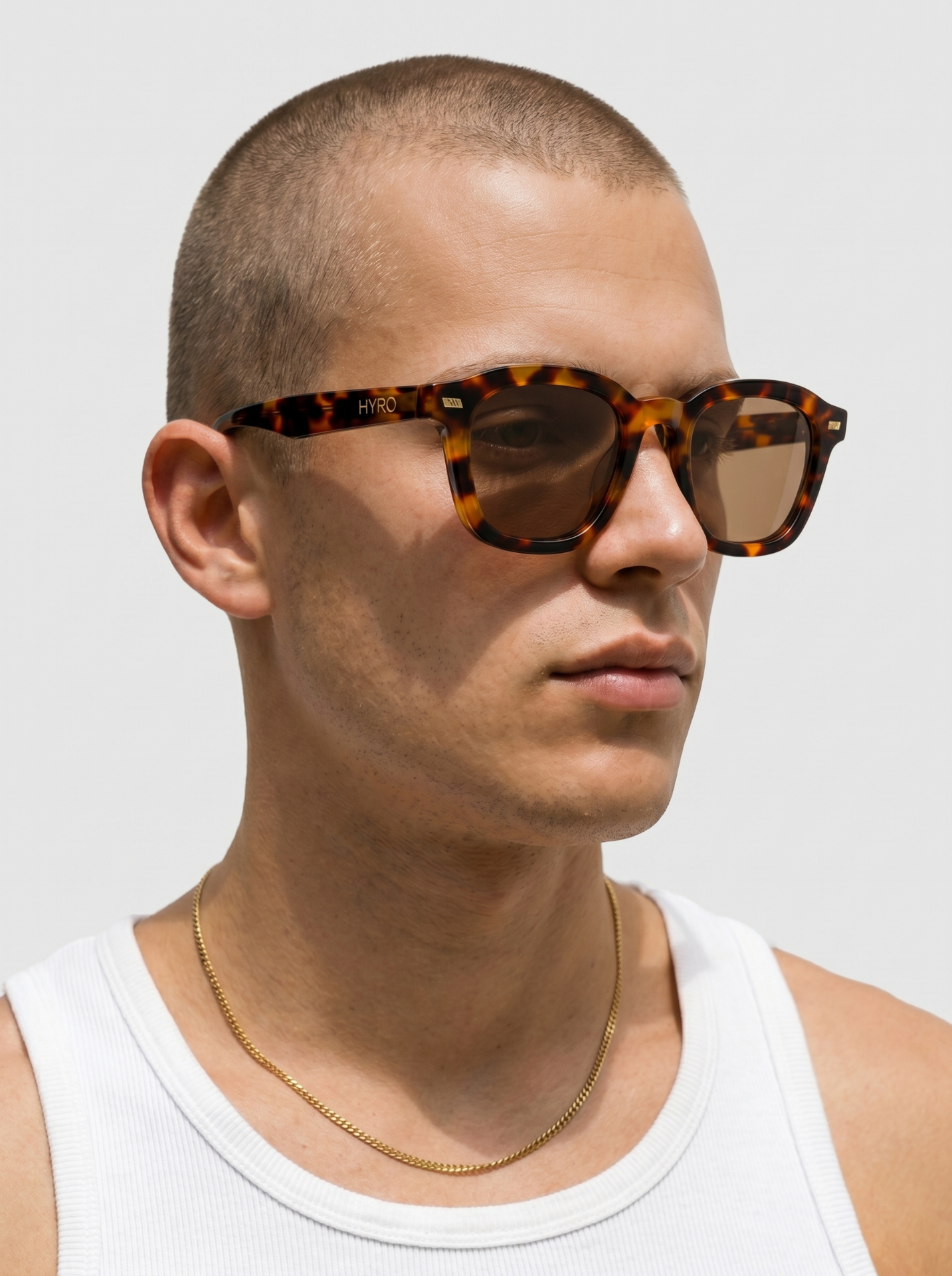 Model wearing HYRO® Aviator Havana